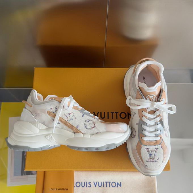 Louis Vuitton Sneakers Wmns ID:20250217-109